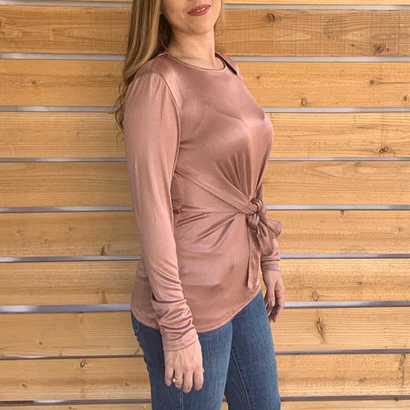 Rose Gold Blouse - Picture 2 of 3